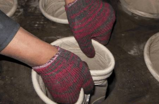 除尘滤袋安装规范，正确安装除尘布袋【图文】